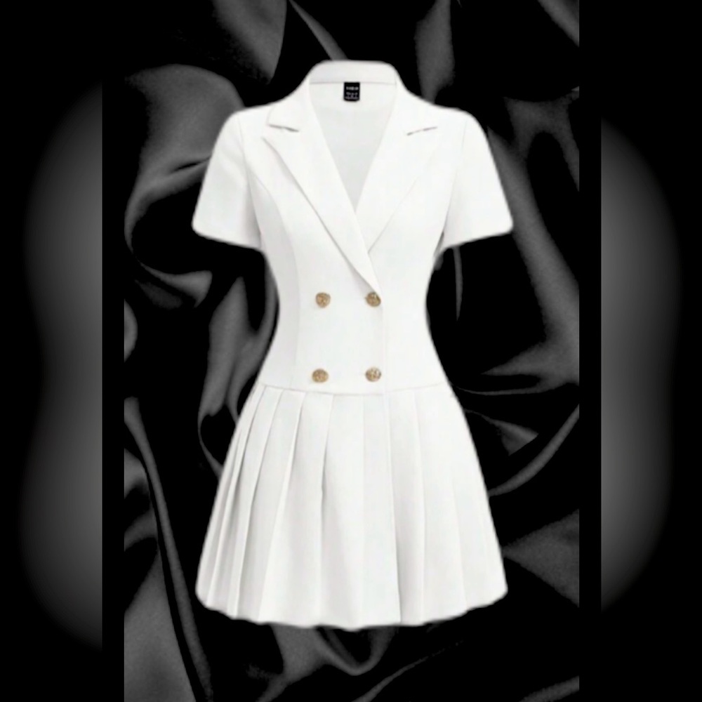 Short sleeve collar dress with pleats & gold buttons.
